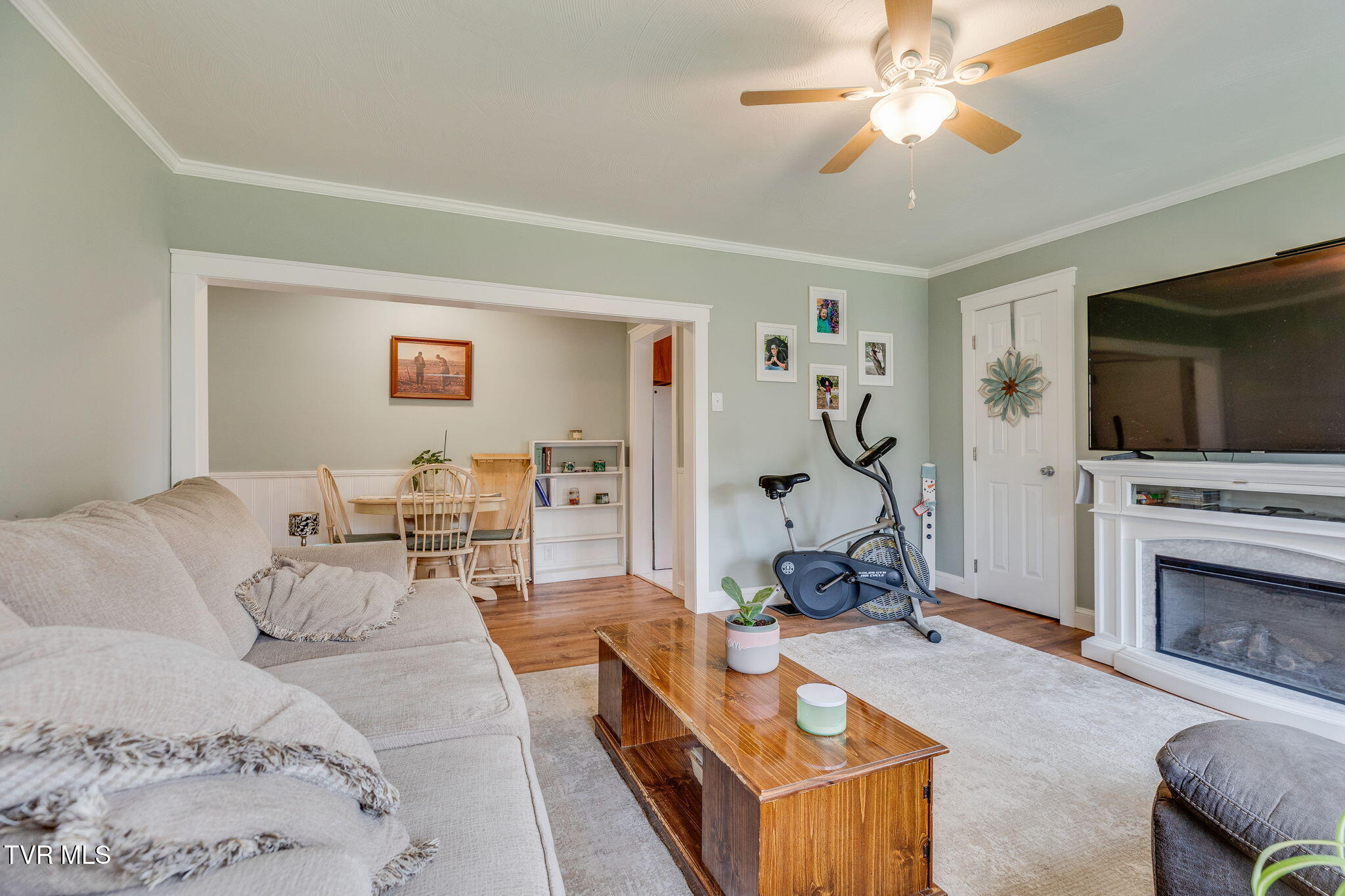 1632 Paperville Road Bristol, TN 37620 - Photo 13 of 36 015