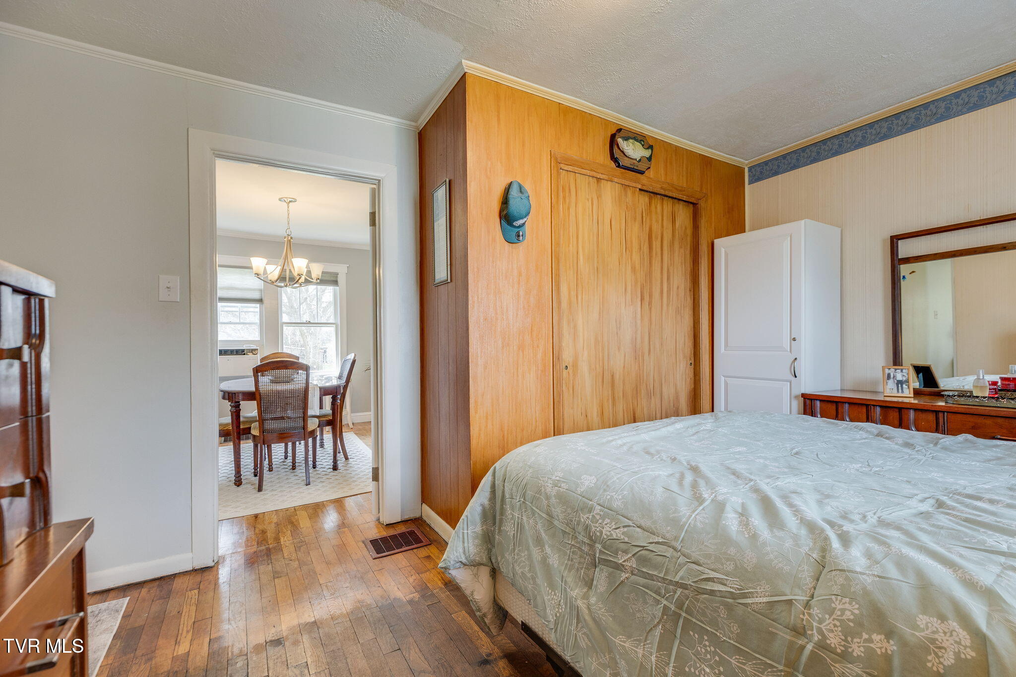 1632 Paperville Road Bristol, TN 37620 - Photo 16 of 36 018