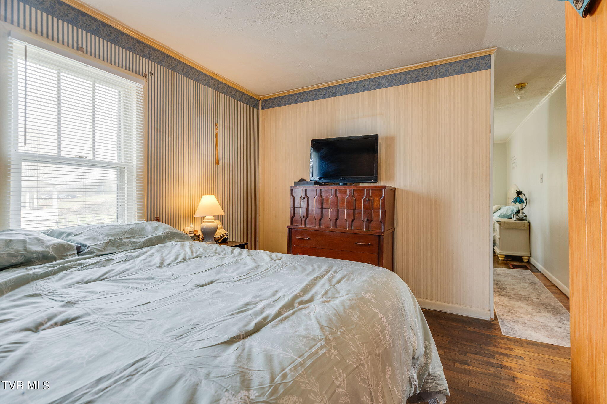 1632 Paperville Road Bristol, TN 37620 - Photo 17 of 36 019