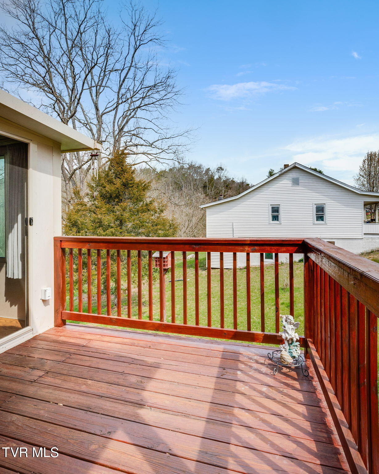 1632 Paperville Road Bristol, TN 37620 - Photo 28 of 36 032