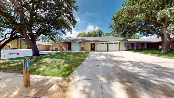 $1,975 | 318 Renee Drive, Converse, TX 78109