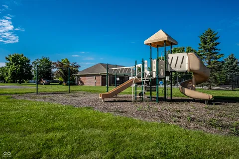 $285,000 | 7061 North Lyndhurst Crossing, McCordsville, IN 46055