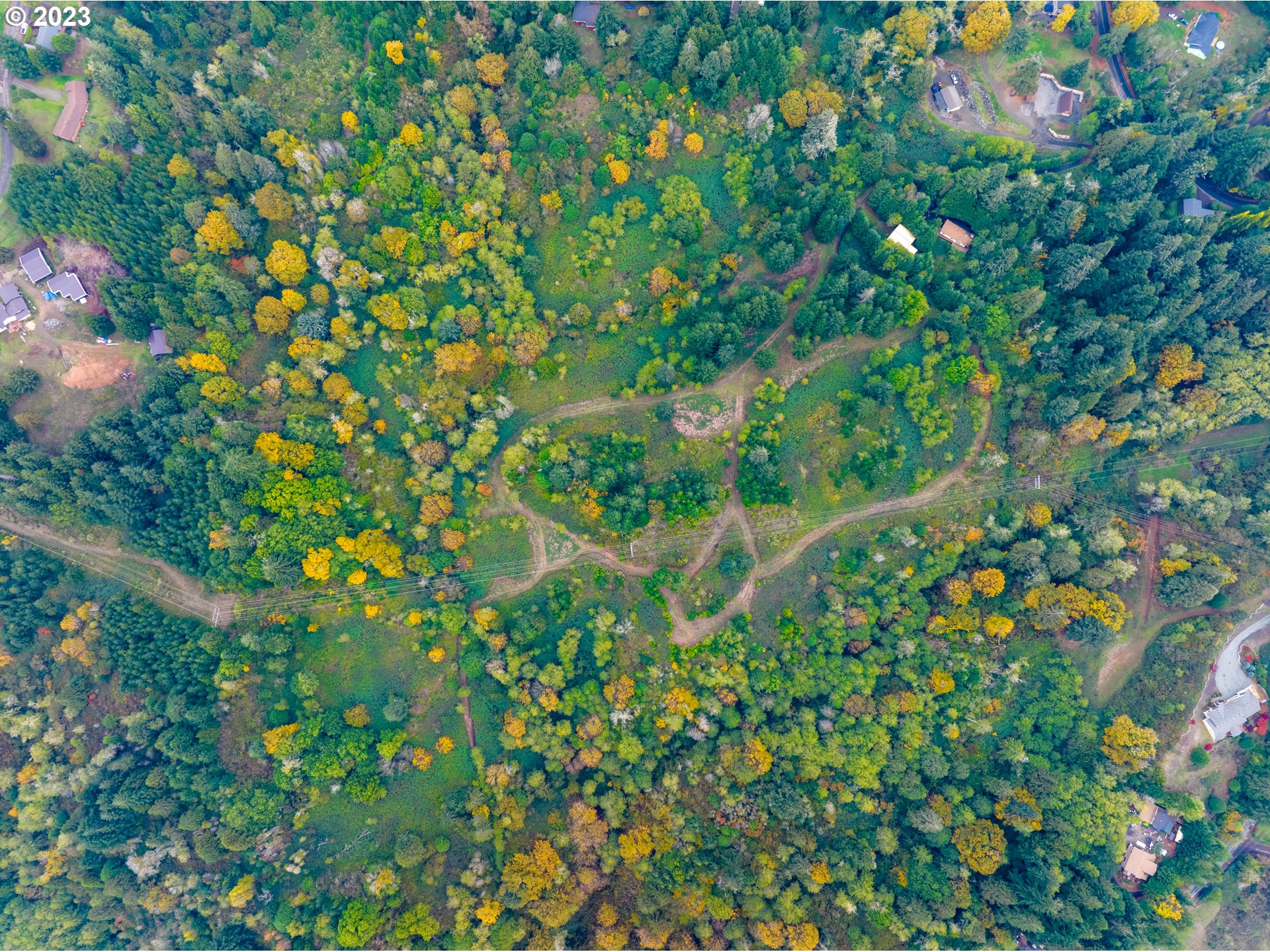 Gary Sipe Road Coquille, OR 97423 - Photo 13 of 19 a backyard of a house