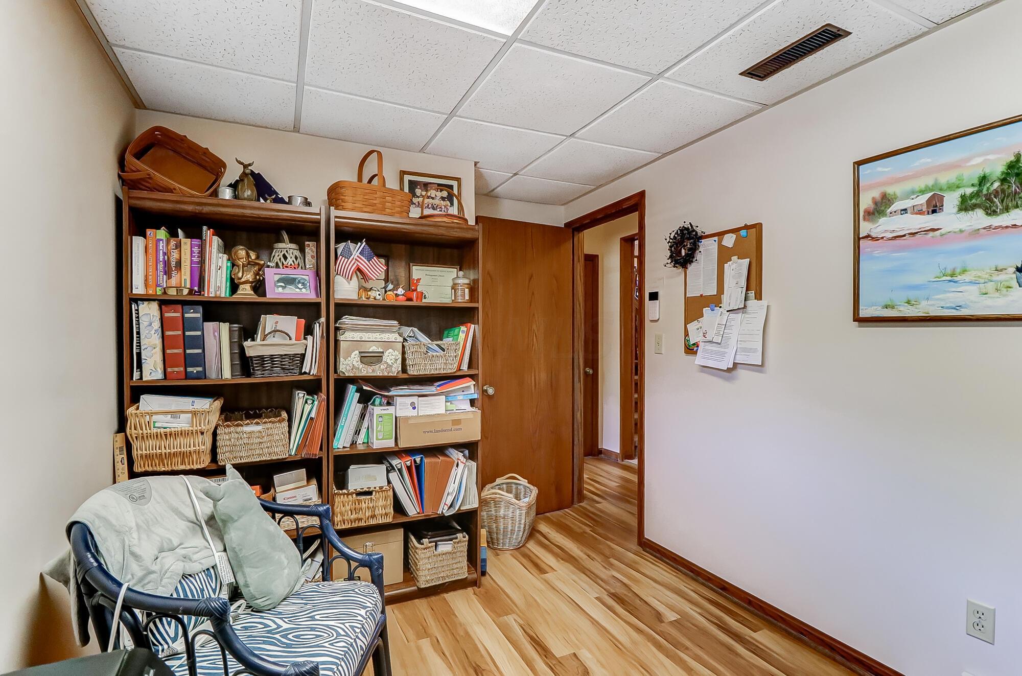 1000 Forest Hills Road Heath, OH 43056 - Photo 33 of 48 Office/Den