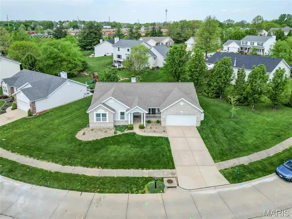 $445,000 | 621 Green Tree Meadows Drive, Lake St. Louis, MO 63367
