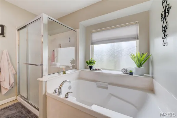$445,000 | 621 Green Tree Meadows Drive, Lake St. Louis, MO 63367