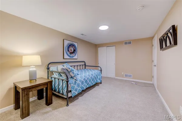 $445,000 | 621 Green Tree Meadows Drive, Lake St. Louis, MO 63367