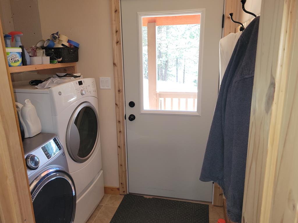 10346 Emma Loop Cascade, ID 83611 - Photo 23 of 43