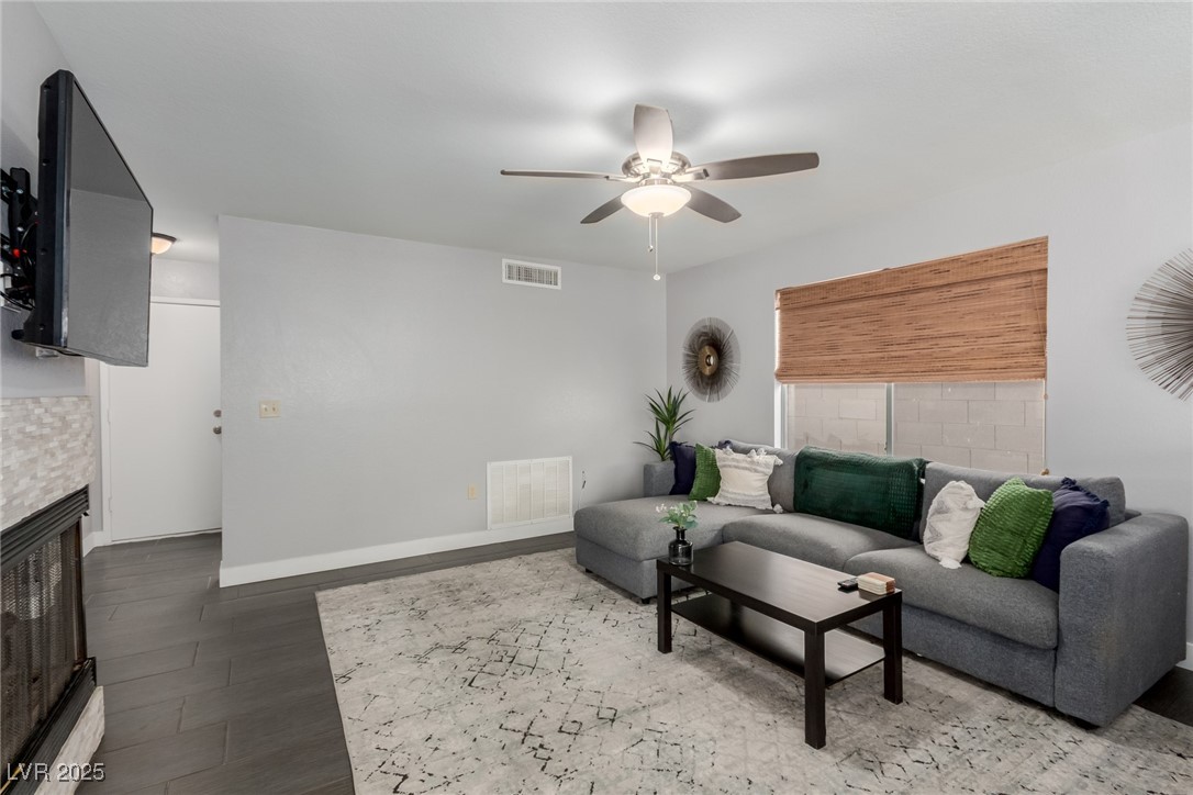 265 Buckskin Street Henderson, NV 89074 - Photo 8 of 28