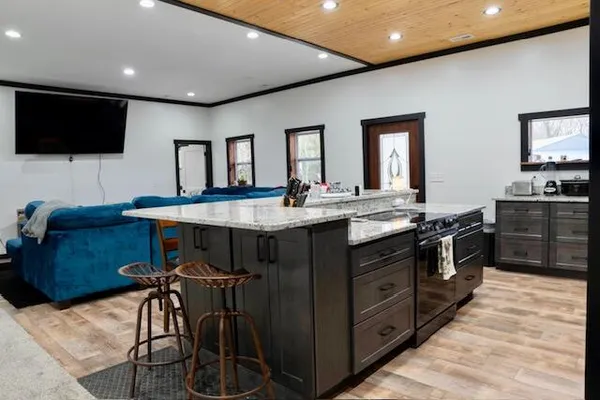 $639,000 | 53815 Glenwood Road, Dowagiac, MI 49047