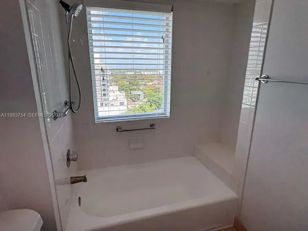 $3,450 | 1627 Southwest 37th Avenue, Unit 904, Miami, FL 33145