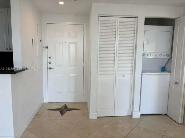 $3,450 | 1627 Southwest 37th Avenue, Unit 904, Miami, FL 33145