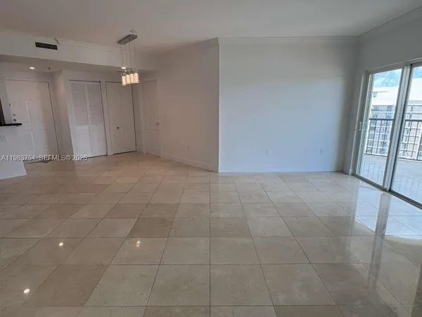 $3,450 | 1627 Southwest 37th Avenue, Unit 904, Miami, FL 33145