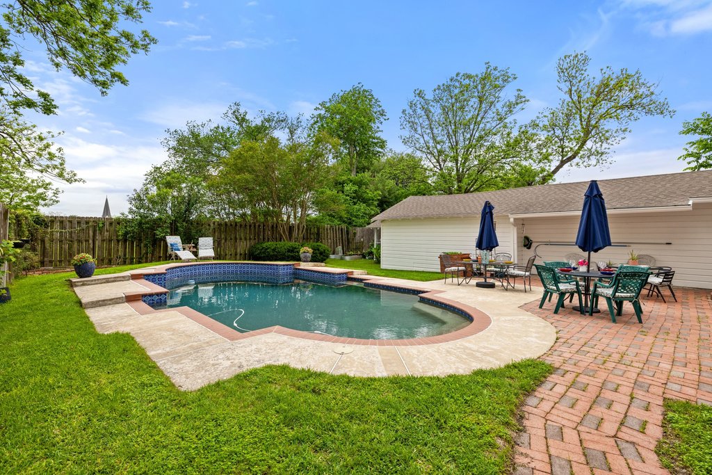 819 Hackberry Street Taylor, TX 76574 - Photo 34 of 40