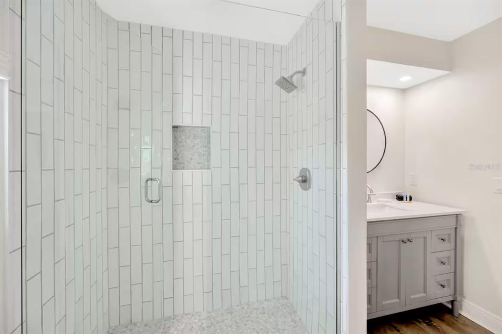 721 Eagle Lane Apollo Beach, FL 33572 - Photo 25 of 48 a bathroom with a shower
