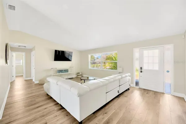 $519,900 | 721 Eagle Lane, Apollo Beach, FL 33572