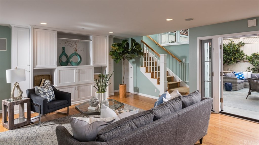 107 High Drive Laguna Beach, CA 92651 - Photo 21 of 35 a living room with furniture and a large window