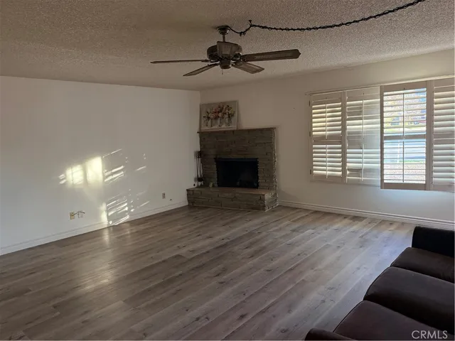 $1,850 | 690 Barber Drive, Hemet, CA 92543