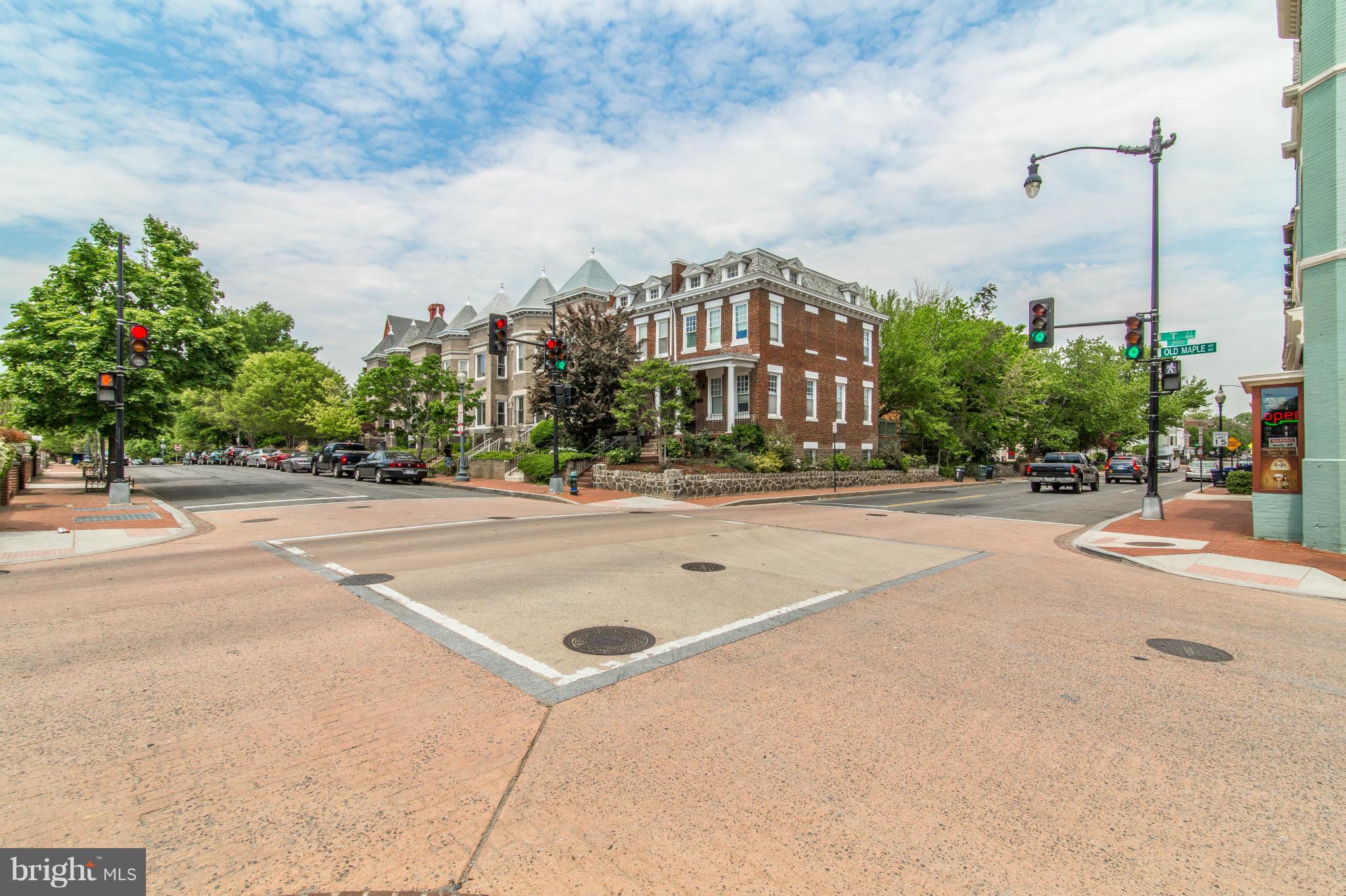 1849 3rd Street Northwest Washington, DC 20001 - Photo 21 of 23 a view of a city street with a apartment