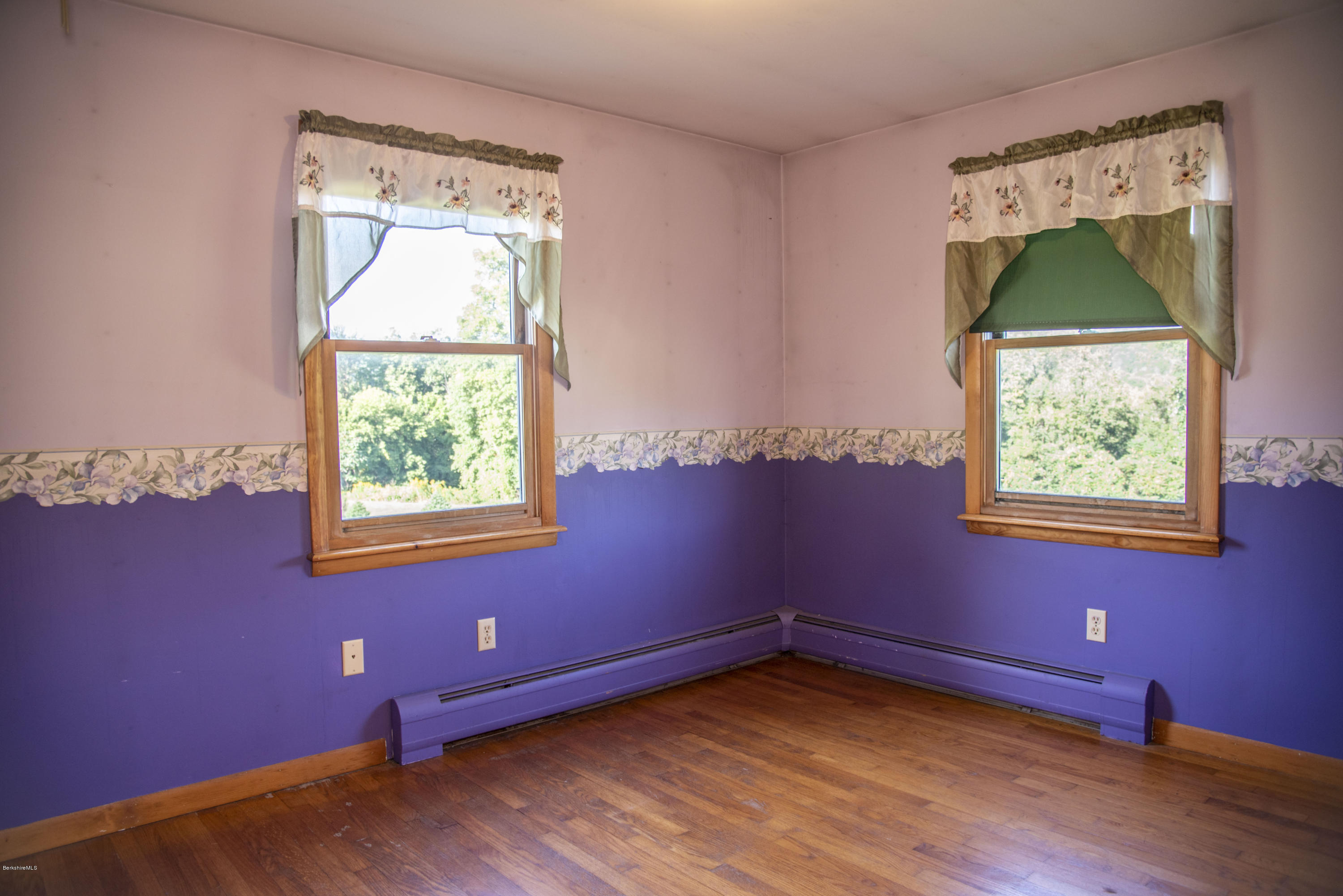 555 Hill Road Pownal, VT 05261 - Photo 10 of 14 bedroom