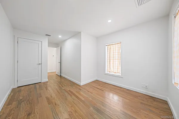 $3,300 | 46 Maxwell Avenue, Oyster Bay, NY 11771