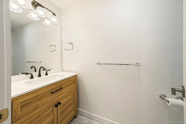 $3,300 | 46 Maxwell Avenue, Oyster Bay, NY 11771
