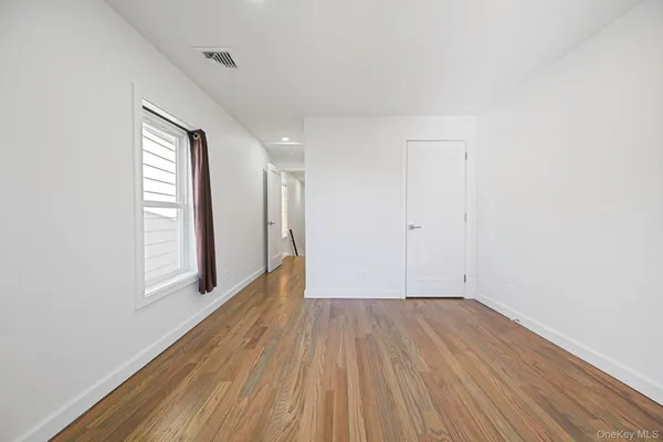 $3,300 | 46 Maxwell Avenue, Oyster Bay, NY 11771