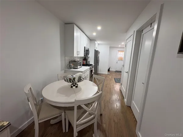 $3,300 | 46 Maxwell Avenue, Oyster Bay, NY 11771