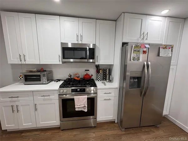 $3,300 | 46 Maxwell Avenue, Oyster Bay, NY 11771