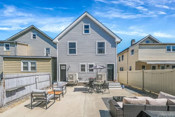 $3,300 | 46 Maxwell Avenue, Oyster Bay, NY 11771
