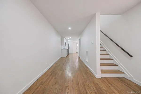 $3,300 | 46 Maxwell Avenue, Oyster Bay, NY 11771