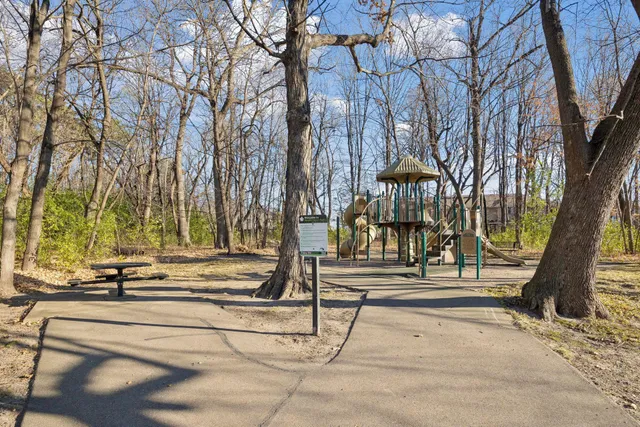 $220,000 | 7573 Wedgewood Way North, Maple Grove, MN 55311