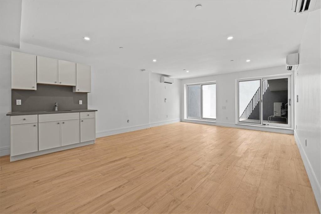 147 Luquer Street, Unit 1 Brooklyn, NY 11231 - Photo 21 of 26 Lower level