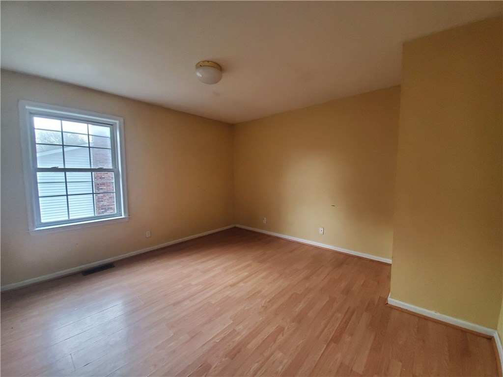 49 Springfield Street Providence, RI 02909 - Photo 9 of 18 Gallery Image 9