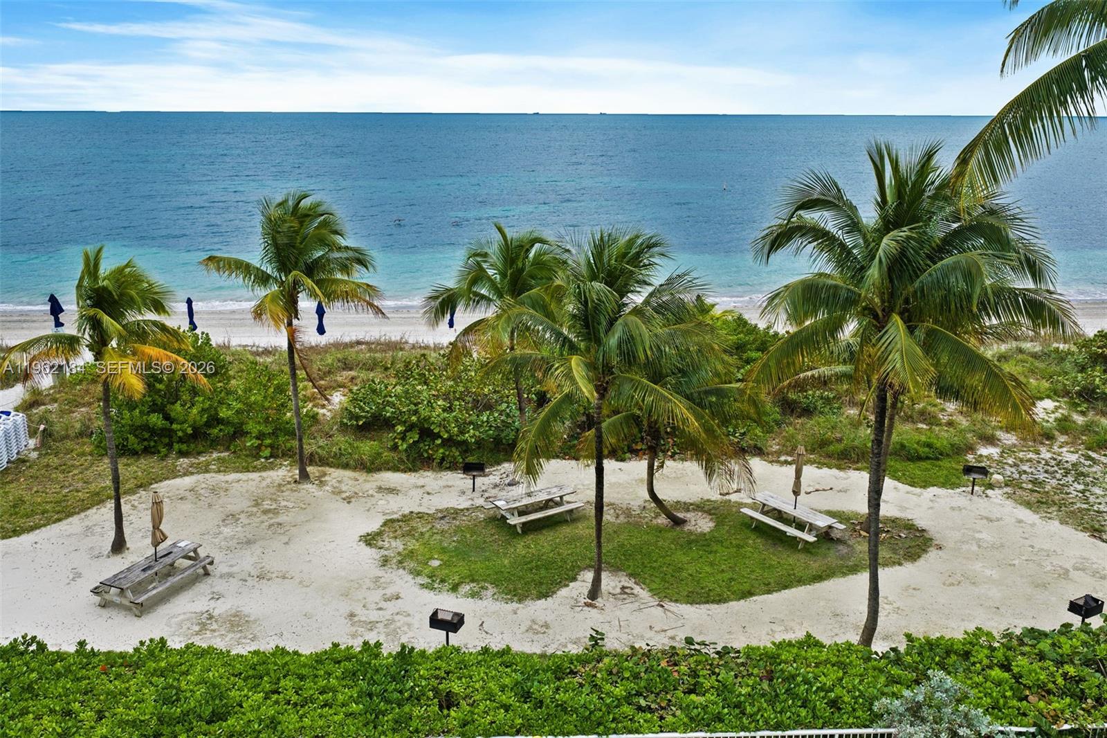 600 Grapetree Drive, Unit 3DS Key Biscayne, FL 33149 - Photo 24 of 30 Play Area/Beach/Ocean behind Mar AzulPlay Area withOcean Access