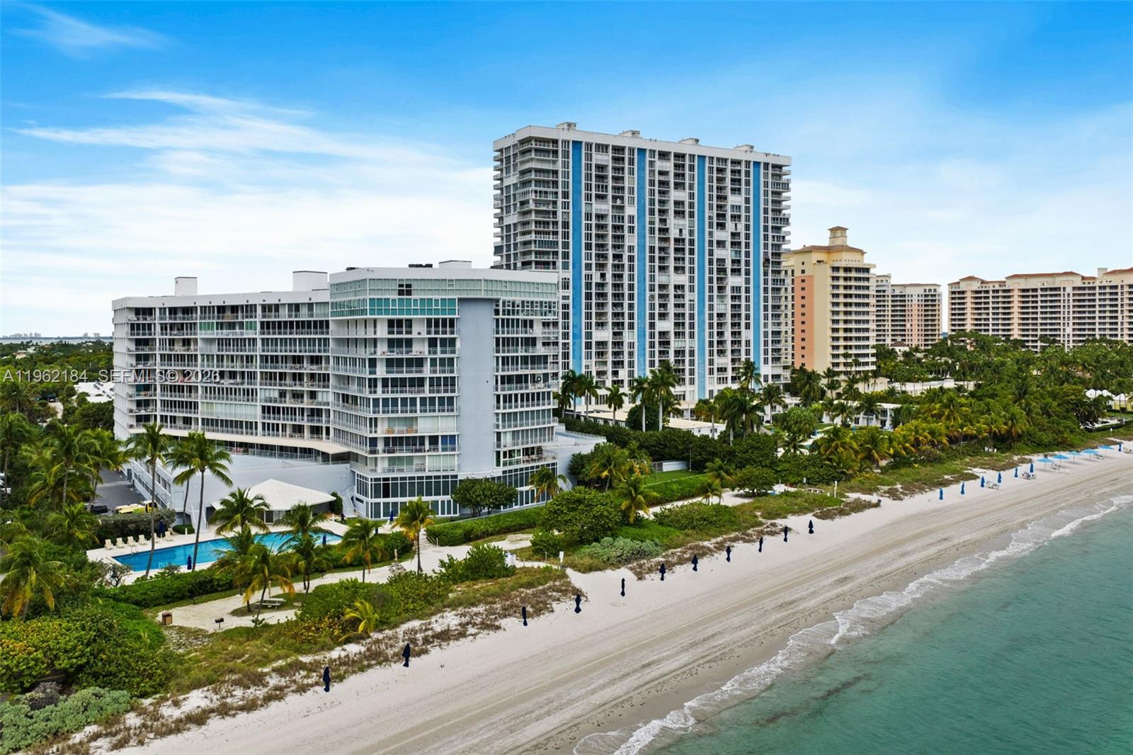 600 Grapetree Drive, Unit 3DS Key Biscayne, FL 33149 - Photo 32 of 33 a front view of a building