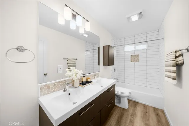 $1,390,000 | 5429 West 76th Street, Los Angeles, CA 90045