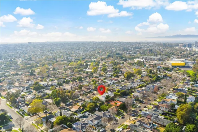 $1,390,000 | 5429 West 76th Street, Los Angeles, CA 90045