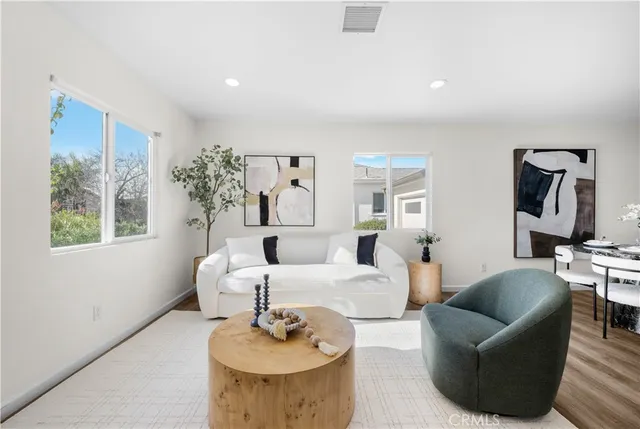 $1,390,000 | 5429 West 76th Street, Los Angeles, CA 90045