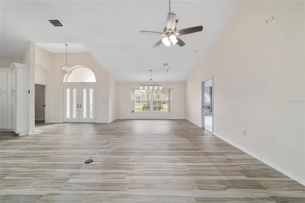 $1,900 | 14 Southeast 62nd Terrace, Ocala, FL 34472