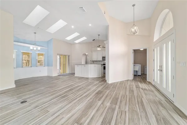 $1,900 | 14 Southeast 62nd Terrace, Ocala, FL 34472