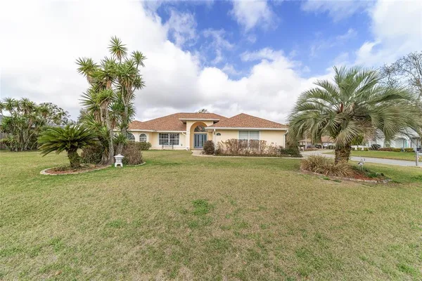 $1,900 | 14 Southeast 62nd Terrace, Ocala, FL 34472