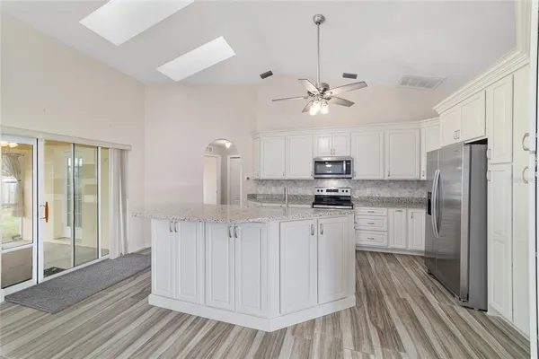 $1,900 | 14 Southeast 62nd Terrace, Ocala, FL 34472