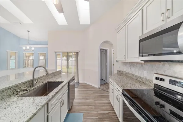 $1,900 | 14 Southeast 62nd Terrace, Ocala, FL 34472