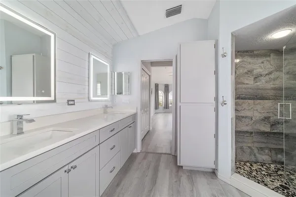 $1,900 | 14 Southeast 62nd Terrace, Ocala, FL 34472