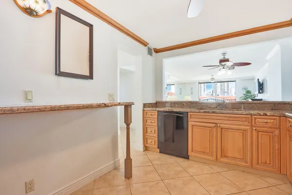 $5,500 | 145 South Ocean Avenue, Unit 808, Palm Beach Shores, FL 33404