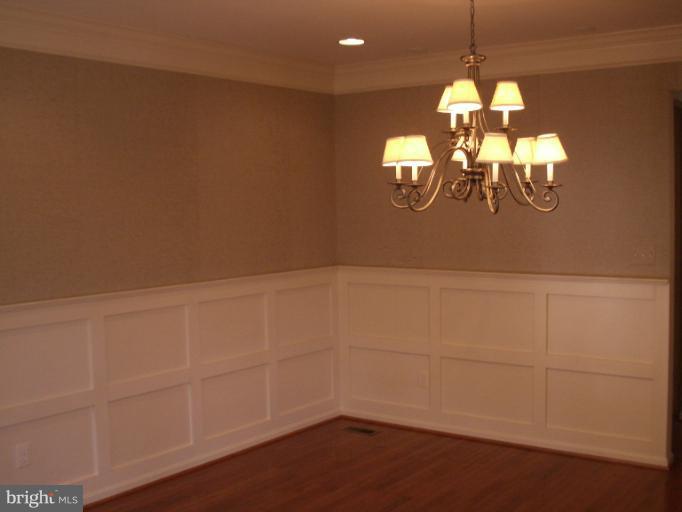 9199 Ribbon Falls Loop Bristow, VA 20136 - Photo 14 of 22 Dining Room
