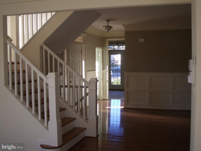 9199 Ribbon Falls Loop Bristow, VA 20136 - Photo 3 of 22 Interior (General)