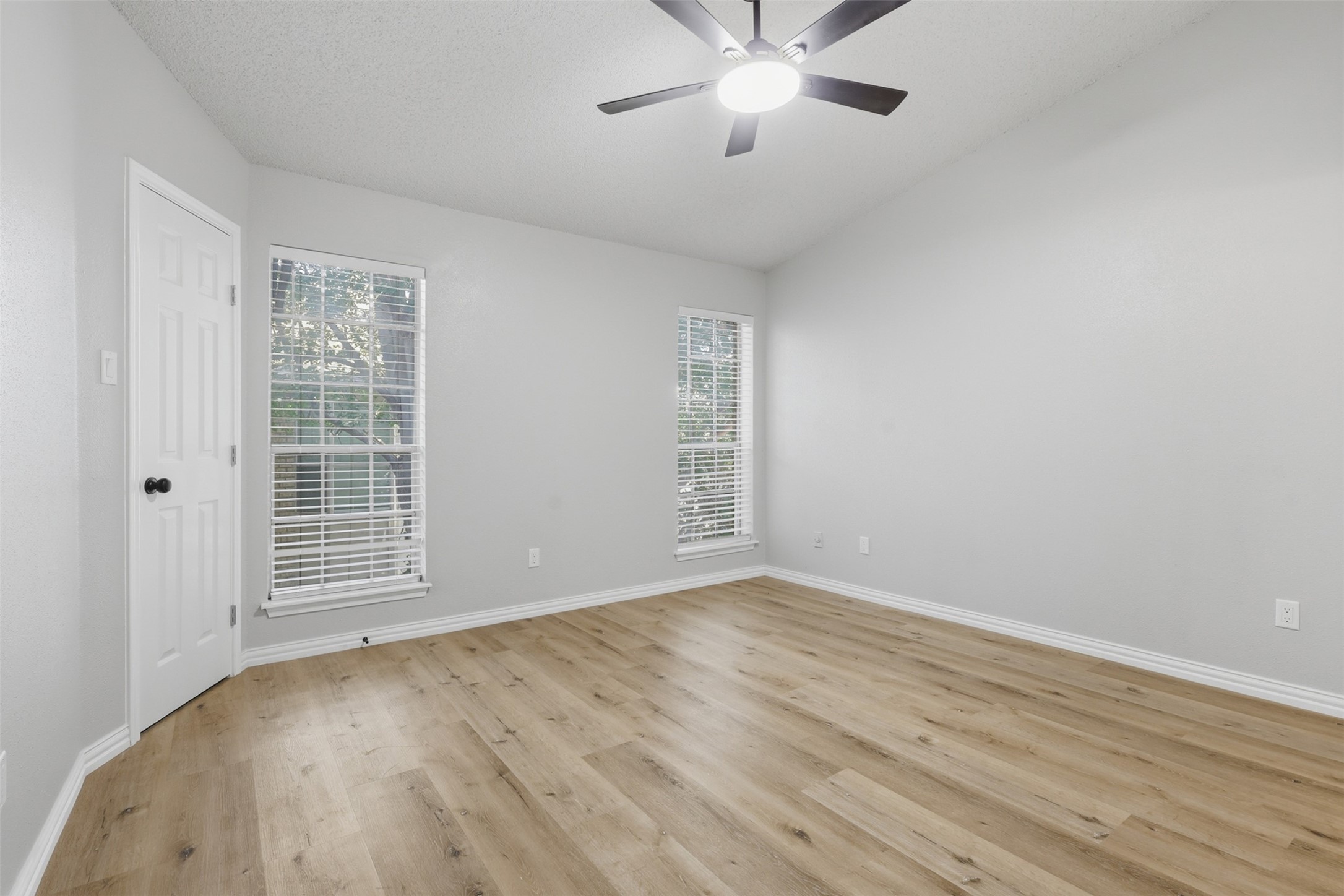 1515 Sandy Springs Road, Unit 2104 Houston, TX 77042 - Photo 9 of 19