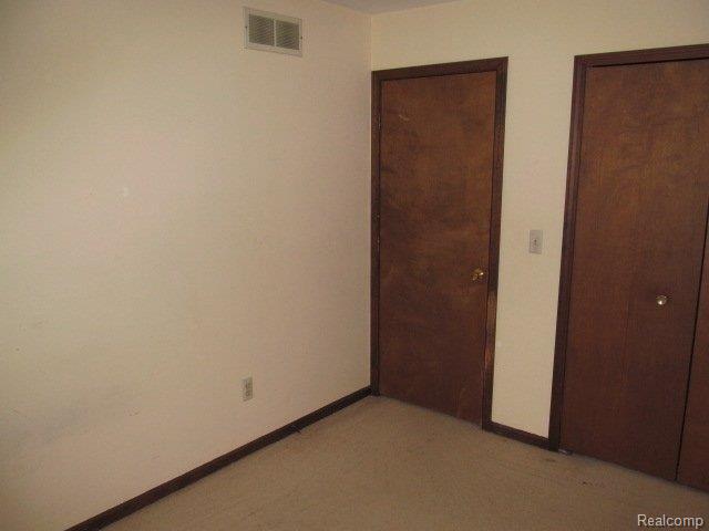 2867 White Lake Road Highland, MI 48356 - Photo 21 of 25 2867 WHITE LK RD HIGHLAND (36).J